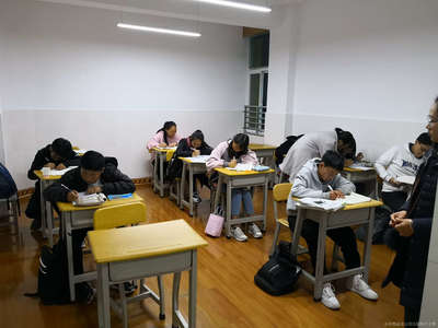 明德教育咨詢(xún) 專(zhuān)業(yè)教育信息咨詢(xún)的引領(lǐng)者
